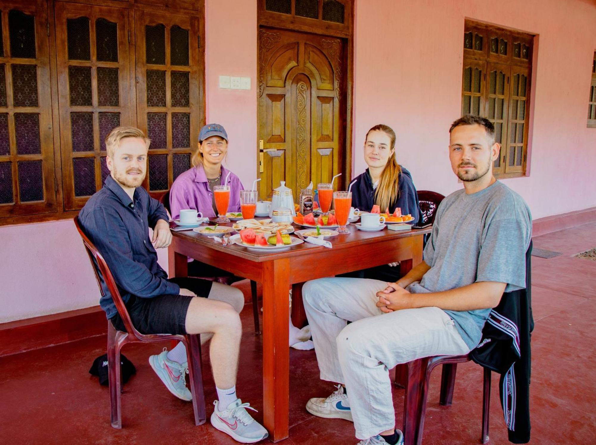 Nine Arch Homestay Ella Eksteriør bilde